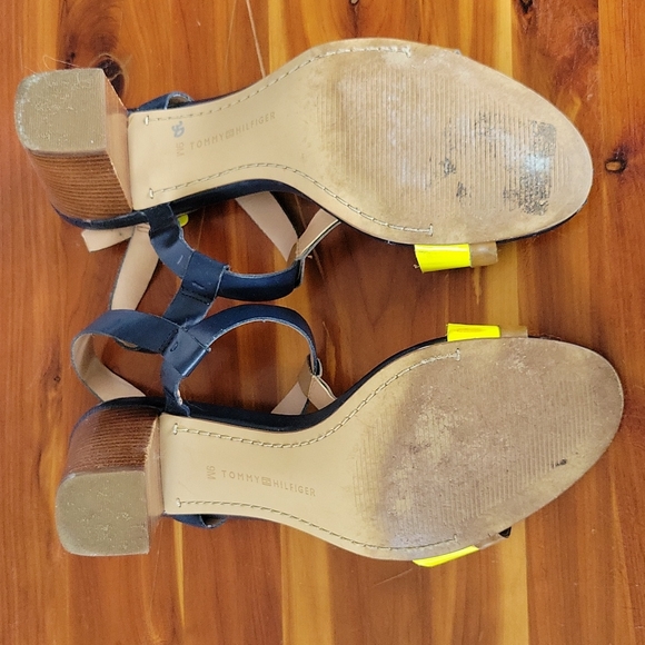 Tommy Hilfiger Blue and Yellow Heels Size 9M - Picture 7 of 7